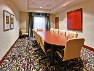 Hotel Staybridge By Ihg 3*